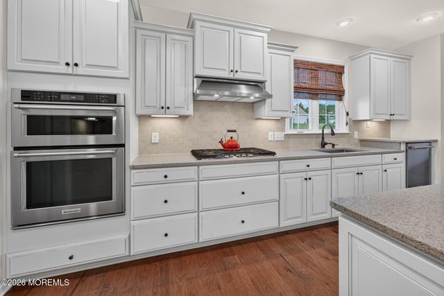 12 Aylesford Lane, Manchester, NJ 08759