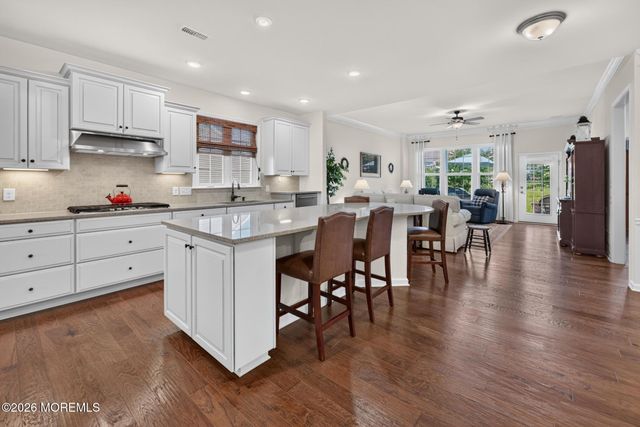 12 Aylesford Lane, Manchester, NJ 08759