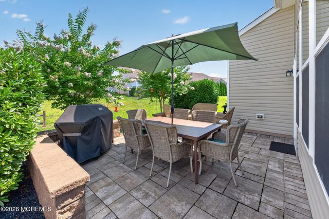 12 Aylesford Lane, Manchester, NJ 08759