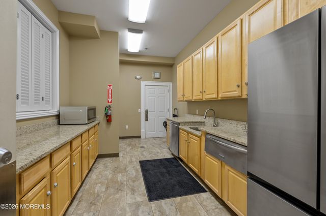 12 Aylesford Lane, Manchester, NJ 08759
