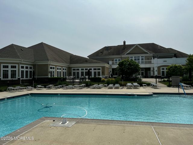 12 Aylesford Lane, Manchester, NJ 08759
