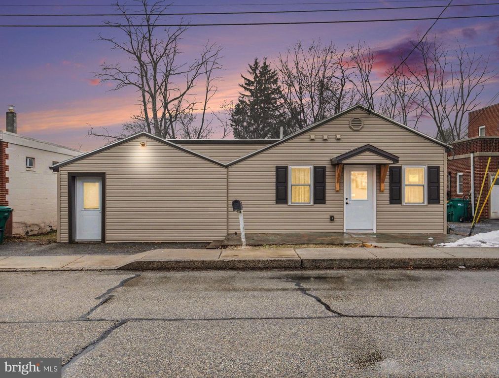 115 S ENOLA DR, Enola, PA 17025