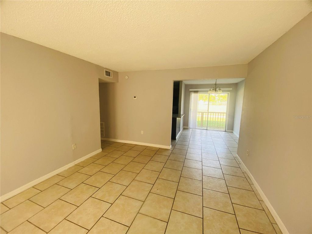 Image 3 of property listing at 2771 L B MCLEOD ROAD A, Orlando, FL 32805