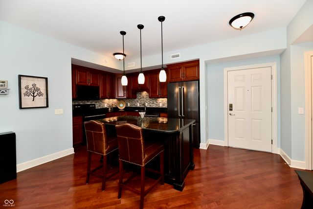 20971 Shoreline Court 302, Noblesville, IN 46062