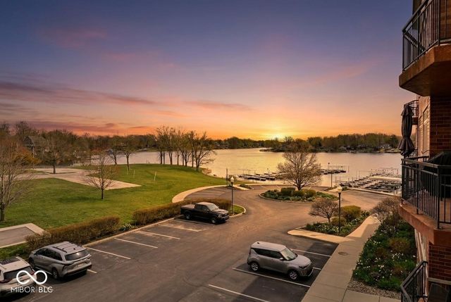 20971 Shoreline Court 302, Noblesville, IN 46062