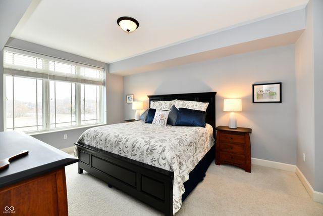 20971 Shoreline Court 302, Noblesville, IN 46062