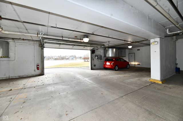 20971 Shoreline Court 302, Noblesville, IN 46062