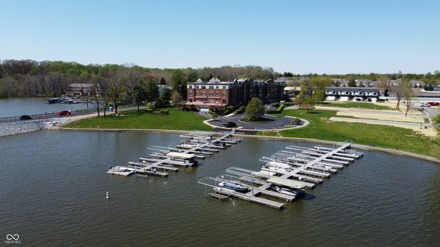 20971 Shoreline Court 302, Noblesville, IN 46062