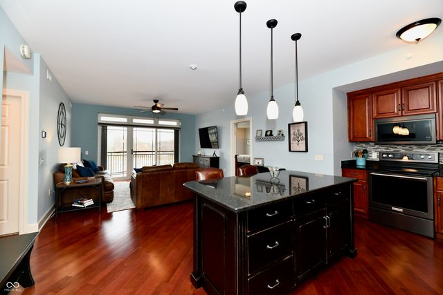 20971 Shoreline Court 302, Noblesville, IN 46062