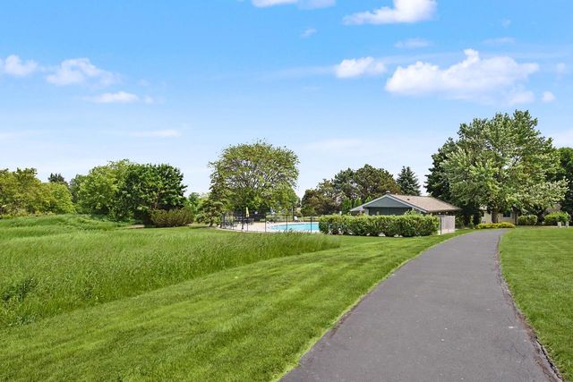 7365 Delaine DRIVE, Oak Creek, WI 53154