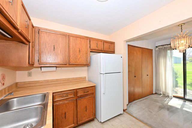 7365 Delaine DRIVE, Oak Creek, WI 53154