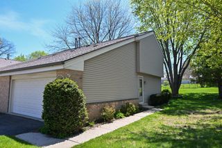 7365 Delaine DRIVE, Oak Creek, WI 53154