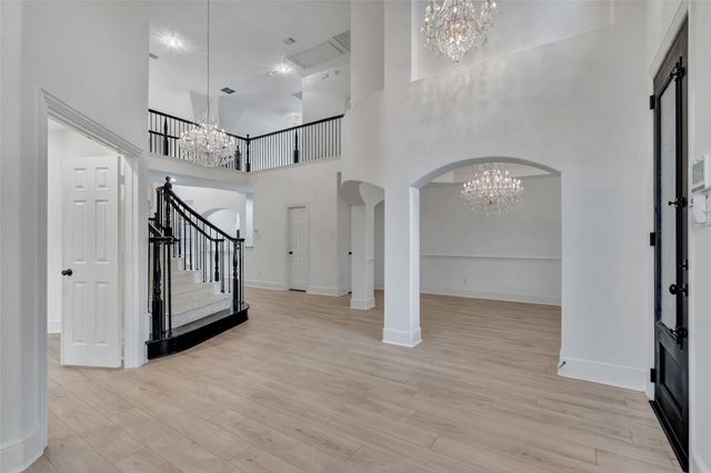 8709 Thompson Drive, Argyle, TX 76226