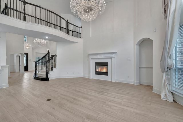 8709 Thompson Drive, Argyle, TX 76226