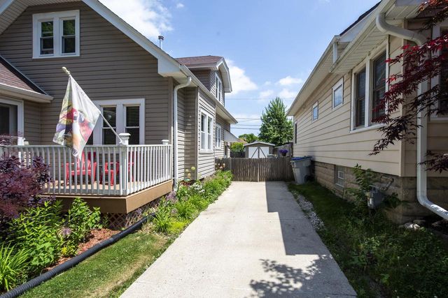 182 N 71st STREET, Milwaukee, WI 53213