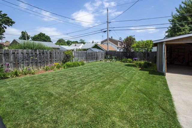 182 N 71st STREET, Milwaukee, WI 53213