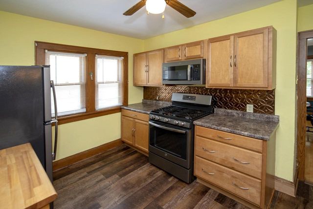 182 N 71st STREET, Milwaukee, WI 53213
