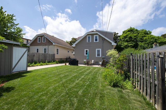 182 N 71st STREET, Milwaukee, WI 53213