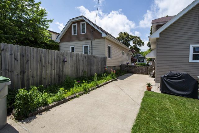 182 N 71st STREET, Milwaukee, WI 53213