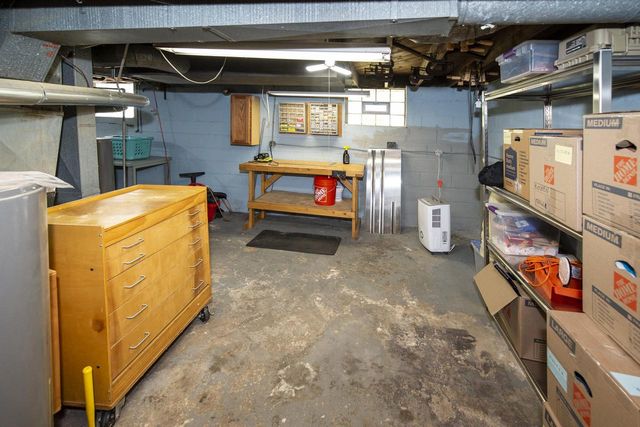 182 N 71st STREET, Milwaukee, WI 53213