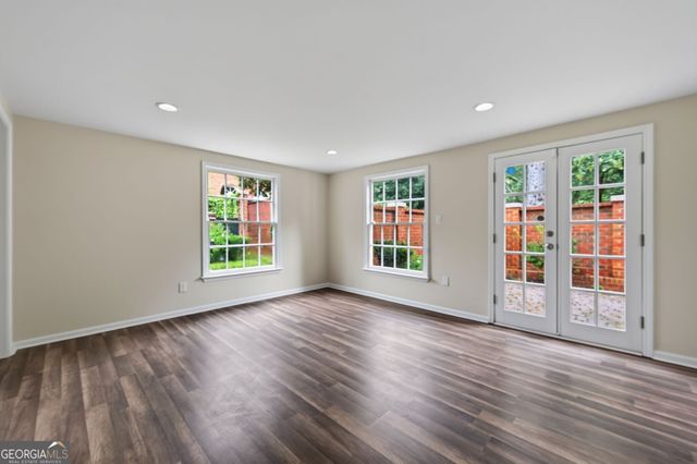 420 Jefferson Circle, Sandy Springs, GA 30328