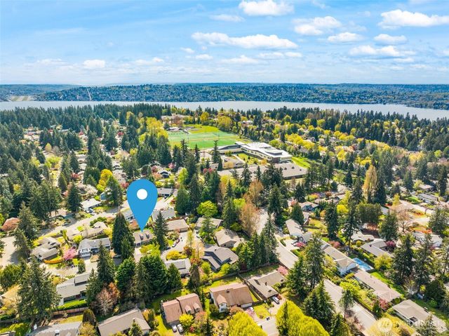 8421 SE 72nd Place, Mercer Island, WA 98040