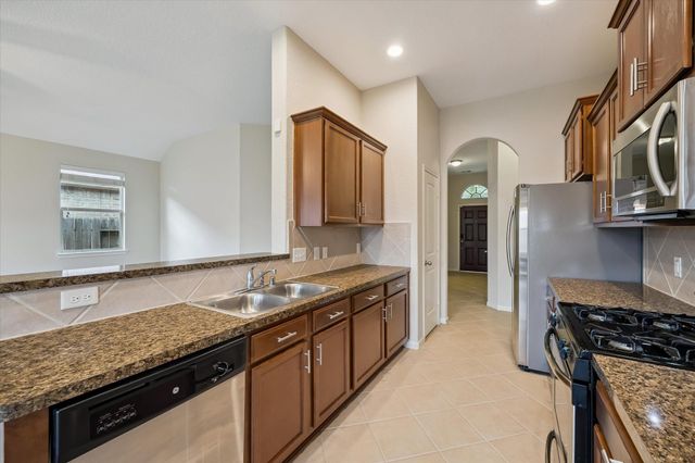 13006 Millstream Bend Lane, Tomball, TX 77377