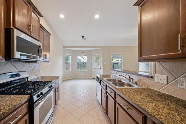 13006 Millstream Bend Lane, Tomball, TX 77377
