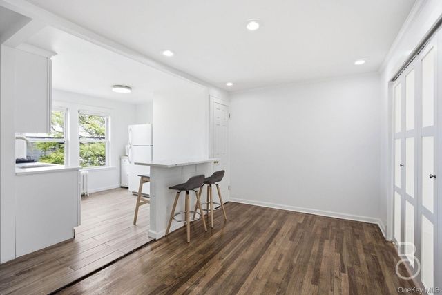 20-46 33rd Street, Astoria, NY 11105