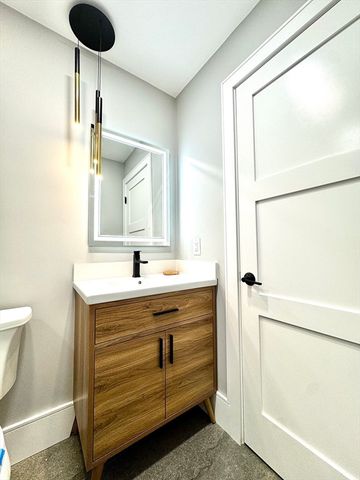 270 Derby St, Newton, MA 02465