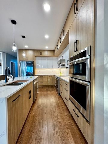 270 Derby St, Newton, MA 02465