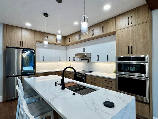 270 Derby St, Newton, MA 02465