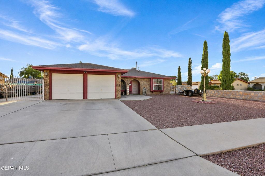 1741 KARL WYLER Drive, El Paso, TX 79936