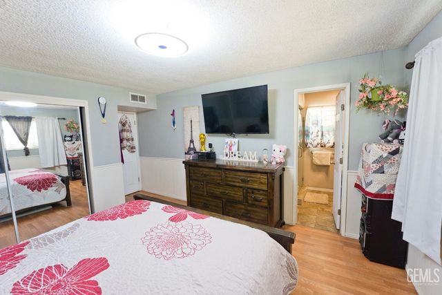 3712 Wood Ln, Bakersfield, CA 93309