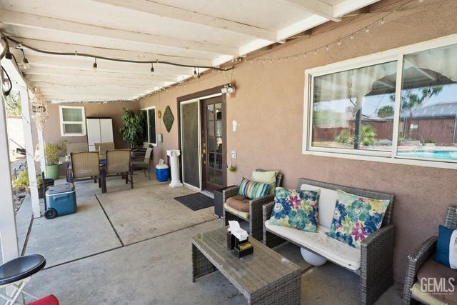 3712 Wood Ln, Bakersfield, CA 93309