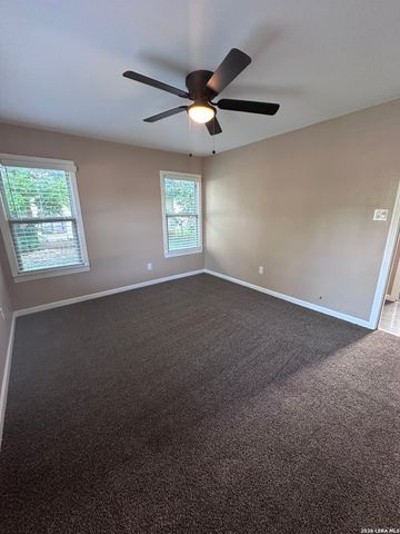 224 PROSPECT ST, Seguin, TX 78155