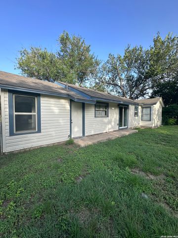 224 PROSPECT ST, Seguin, TX 78155