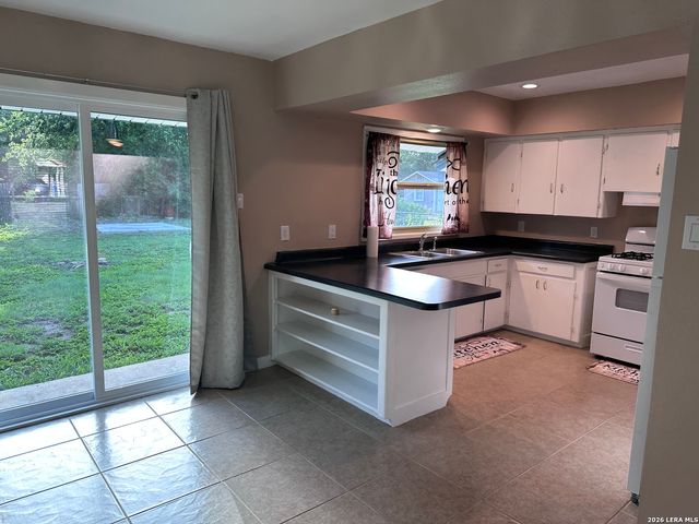 224 PROSPECT ST, Seguin, TX 78155