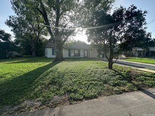 224 PROSPECT ST, Seguin, TX 78155