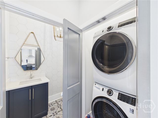 509 E Charlton Street, Savannah, GA 31401
