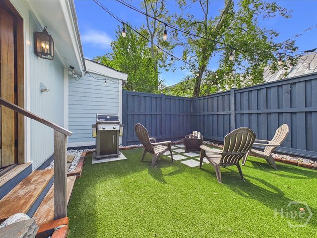 509 E Charlton Street, Savannah, GA 31401