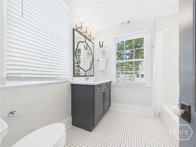 509 E Charlton Street, Savannah, GA 31401