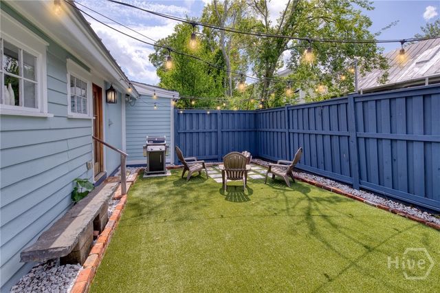 509 E Charlton Street, Savannah, GA 31401