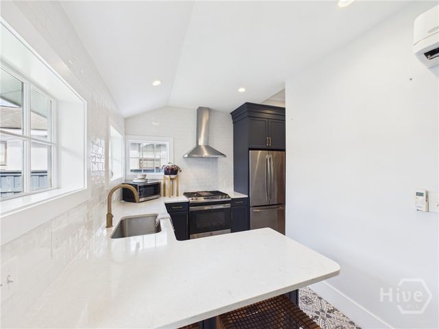 509 E Charlton Street, Savannah, GA 31401