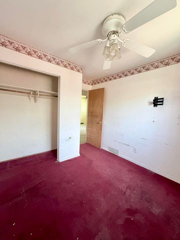 26703 Norfolk Street, Inkster City, MI 48141