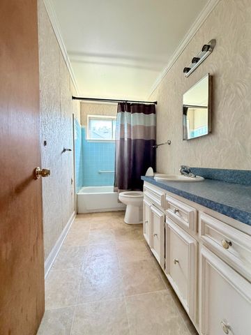 26703 Norfolk Street, Inkster City, MI 48141