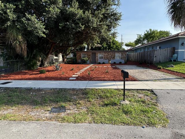 2881 NW 11th Place, Fort Lauderdale, FL 33311