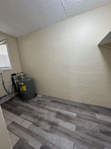 2881 NW 11th Place, Fort Lauderdale, FL 33311