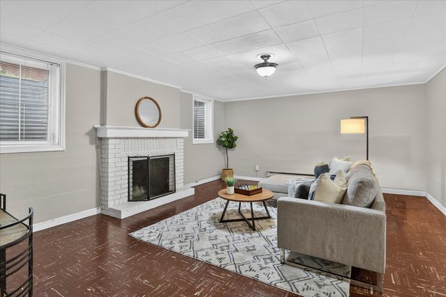 2910 N East Oval St, Spokane, WA 99205