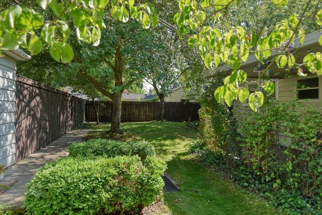 2910 N East Oval St, Spokane, WA 99205